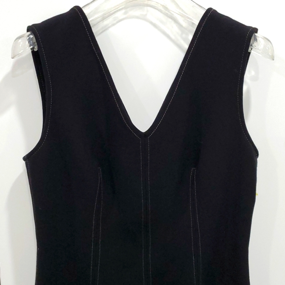 Classy black sleeveless dress. New size 4. Iris Setlawke Dw2
